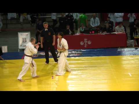 EC Shinkyokushin 2013 Igor LAMOT (Poland) Vs Marius ILAS (Romania)