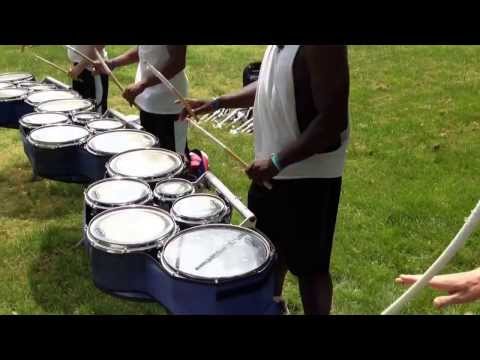 Bluecoats 2013 (movins)closer quad break