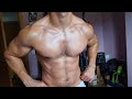 Bodybuilder Show & Flex Big Muscles