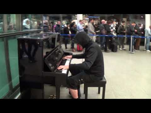 download lagu mp3 mp4 Piano Queue, download lagu Piano Queue gratis, unduh video klip Piano Queue