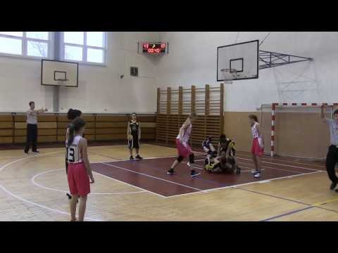 Basket dívky U17 Uh.Brod vs Vyškov 14.12.2013