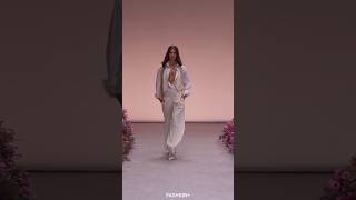 #Fall-Winter #Fashion #model #party #Versace #Collection #balenciaga #louis-vuitton #miami #Dior