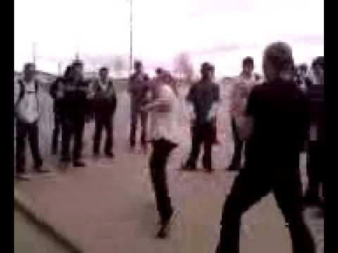 MasonCocoPuffz (Larry) -VS- Bubbles (FIGHT 2009 Gr.10 GRANDE PRAIRIE)