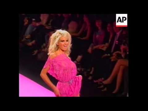 ENTERTAINMENT DAILY: ENT3- NEW YORK FASHION