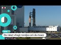Megaraket wordt naar lanceerplatform verplaatst