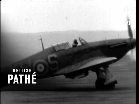 Spitfires - Kenley Fighter Station (1940)