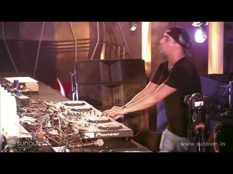 Sunburn Goa 2013 - Apster ( DJ Set )