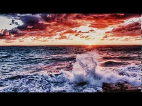 Moguai feat Fiora - 'Oxygen' (Club Mix)