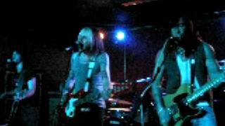 Tickle me pink - madeline