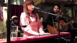 Roll with the punches - Lenka live at Vivo in Vino NYC