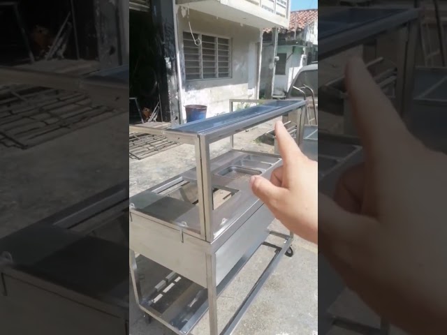 Vídeo relacionado con METRO Professional Mostrador Vitrina refrigeradora GHS1120, acero inoxidable/vidrio, 40 L, 5 espaciadores, plateado