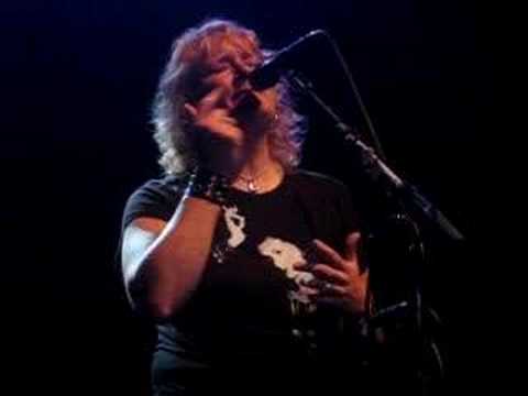 Emily Saliers (& Vonda Shepard) Indigo Girls in Los Angeles