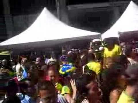 Sixth Avenue overrun by Manhattan Samba 1