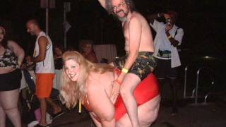 CUMBIA DELIRIO -gordita no pasa nah.!