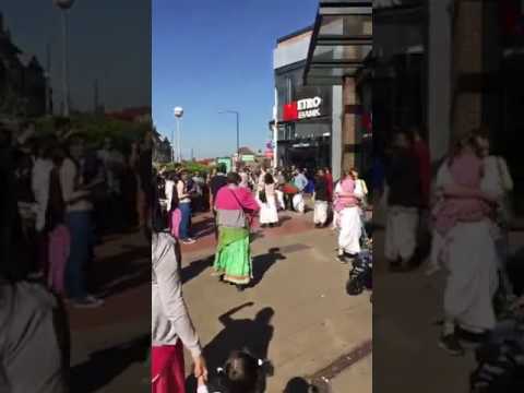 Ecstatic Harinam in Edgware, London with Narada Das - 8th April 2017