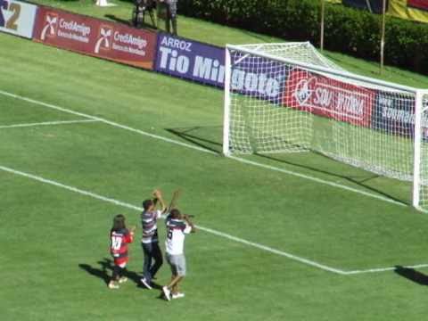 Melhores momentos Vitória 3 X 0 Bahia (6/2/11)