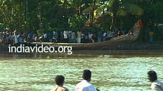 Snake Boat Getting the feel of Water