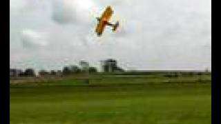 preview picture of video 'Unusual Model Aircraft Flight at Longhorsley LMA'