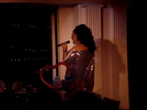 Diva Houston 'Get the party started' Gula Gula Madrid