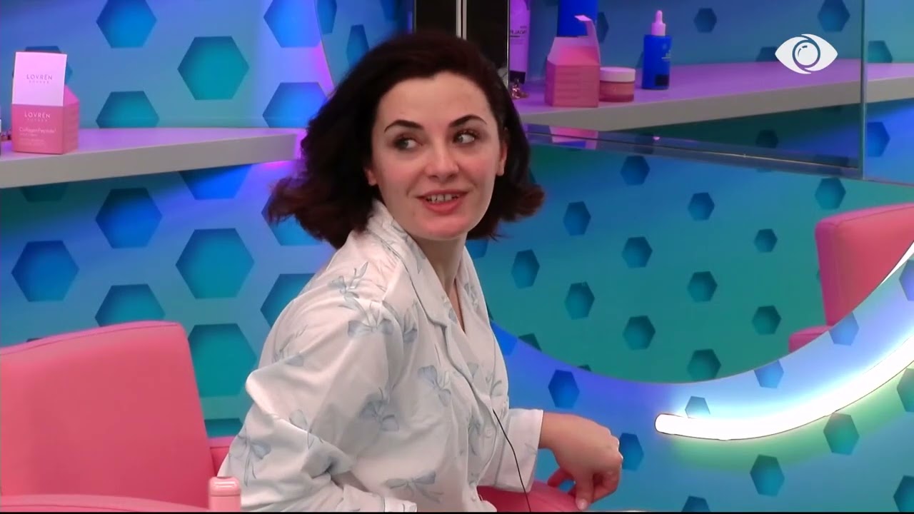  Bashkëpunime derisa u bëra influencere.../ Xhodi dhe Lore bisedojnë së bashku