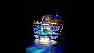 A floating spectacle: the magical wake of lights from Icon of the Seas