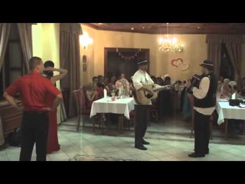 Močila konope, Chodíme, chodíme -  harmonika a spev, zábava na svadbe