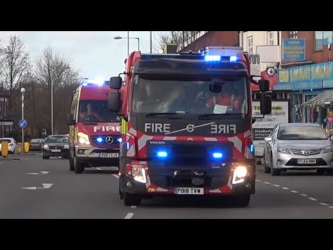 Ashton Technical Response Unit Responding - Greater Manchester Fire And Rescue Service