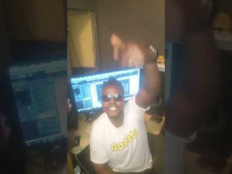 TRODDIN'I LOCKFREE - NDOENDA NAYE🔥🔥🔥💯🛠️ Coming soonest... 👣👣👣🎼😜