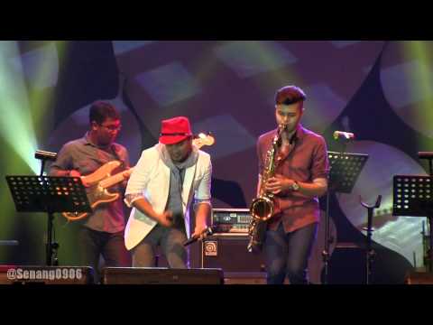 Tompi - Groove @ JJF 2013 [HD]