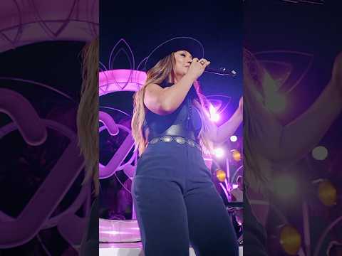 Tô viciada em “Dois Tristes”, da Simone Mendes 🤍😮‍💨