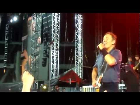 Bruce Springsteen - Twist And Shout (Helsinki 2012-07-31)