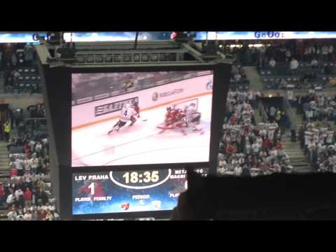KHL Final, Game 3 - HC Lev Praha 3:2 Metallurg Magnitogorsk - Gól Jiří Sekáč