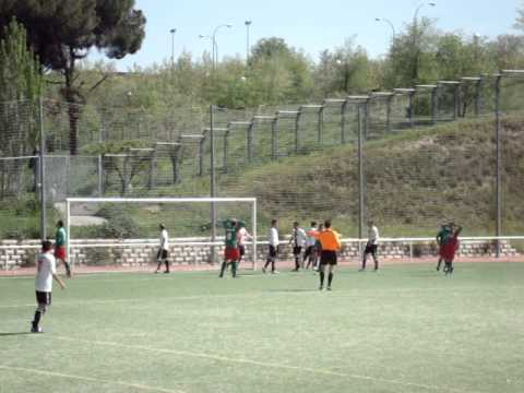 Minuto 61. El Águilas de Moratalaz tuvo el empate en esta jugada