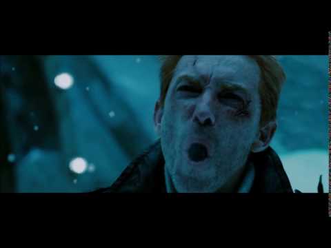 Dr Manhattan destroys Rorschach