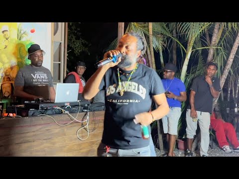 MUST WATCH❗ Emanuel Stain Is SIMPLY One Of The BADDEST Artist @ Rub A Dub Tuesday | Live Performance