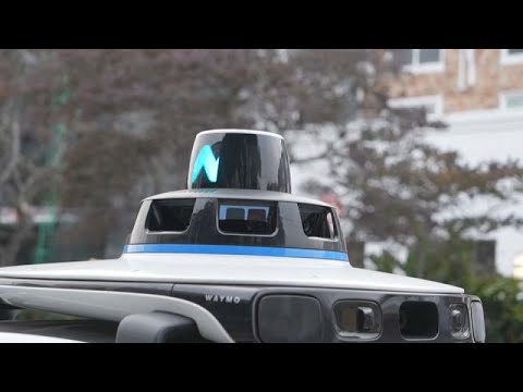 Video Thumbnail: Roboter-Taxi chauffiert Einheimische und Touristen durch San Francisco