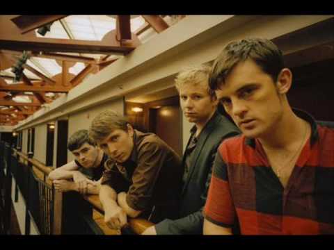 Franz Ferdinand - You Could Have It So Much Better (with lyrics)
