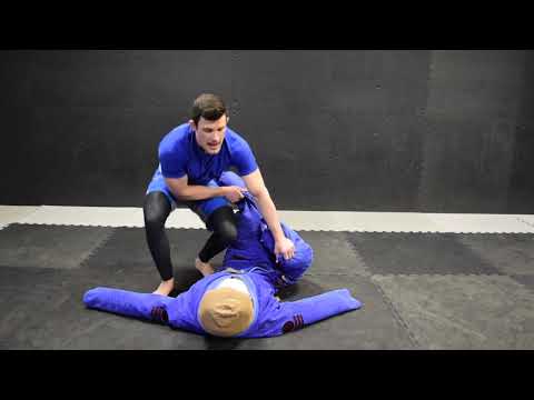 BJJ Grappling Dummy Drills - Bull Fight pass and transition combination