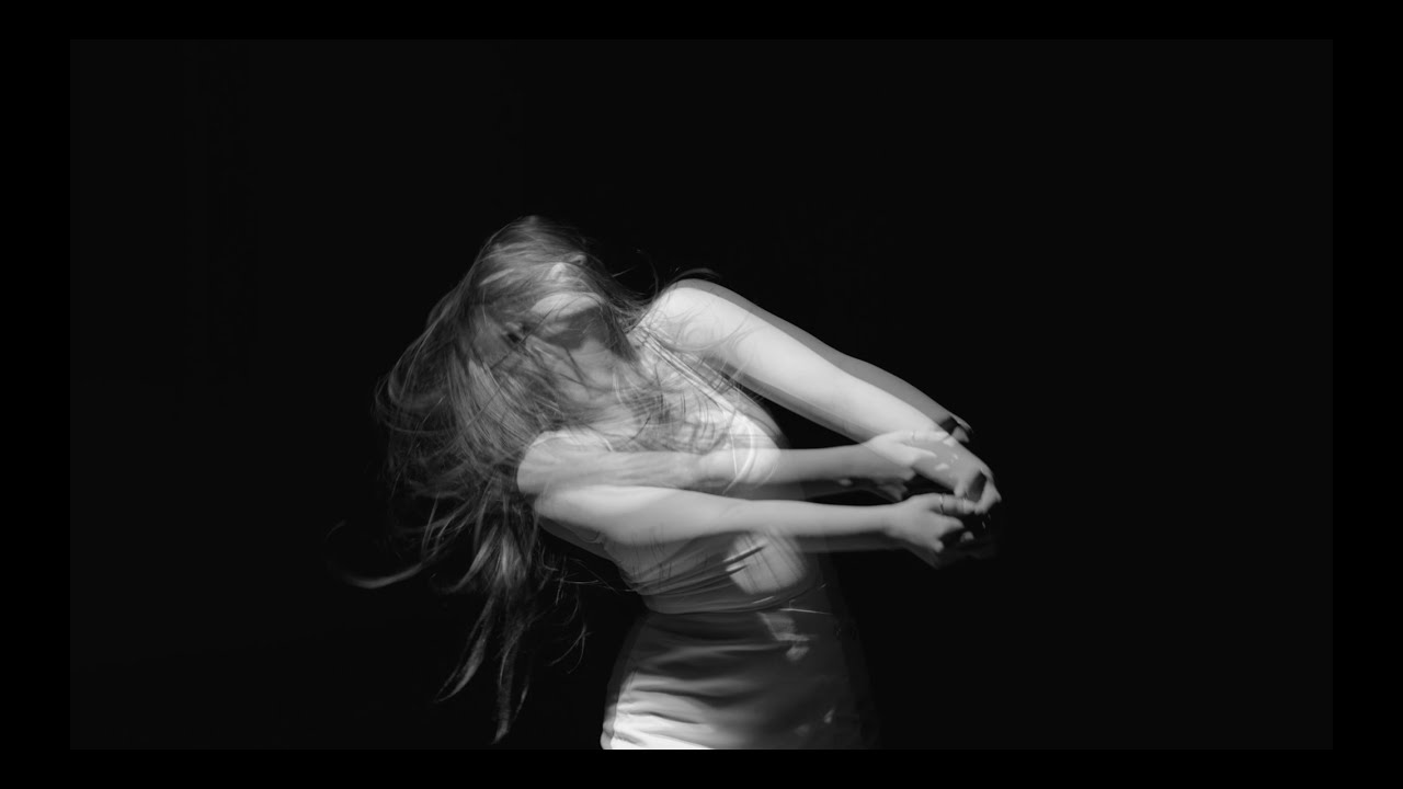 Chowteez - Meddig érdekel (Official Music Video)