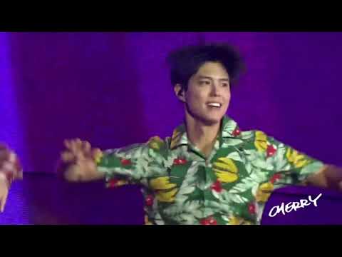 190622 Park Bogum in Manila   Dancing What Is Love, Pretty U, Boy with Luv   Singing Must Have Love