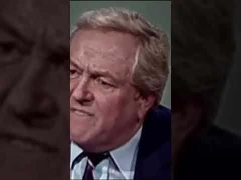 Jean Marie Le Pen repond.à des accusations de torture en Algérie.