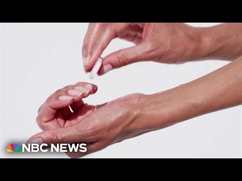 Trend of ‘bare nails’ stirs culture wars debate among media outlets