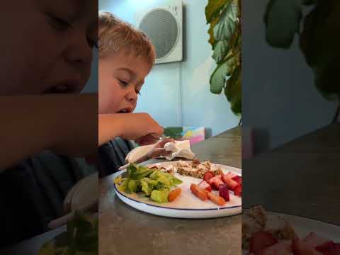 How to get Your Toddler to Eat Salad