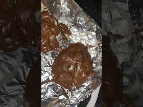 Chocolate blueberry jawns 🫐🫐🍫#kidscooking #kidsyoutube #blueberry