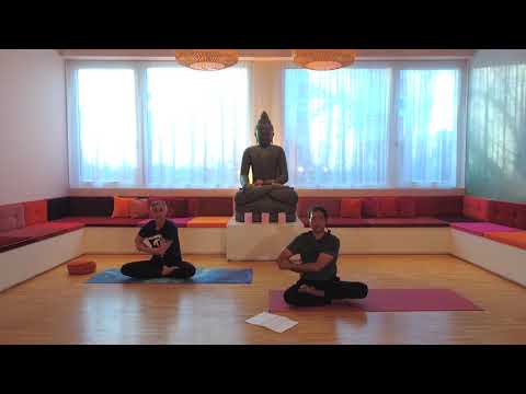 BALANCE & POSTURE YOGA mit Jirawat & Stefan (auf Englisch) - ONLINE YOGA - ONLINE KURSE