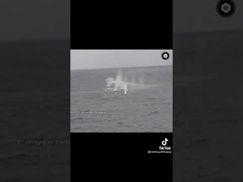 US Sailors Train On MK 38 25 mm Chain Gun