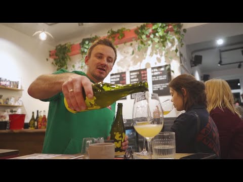 Kwaśne Jabłko w Asfalt Coffee & Vinyl