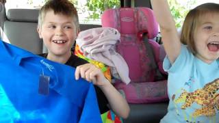 These two cuties have the best mom and dad ever in the whole world!