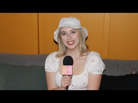 Pop Songwriter Elli Moore Is Stepping Into The Spotlight With Original Music Celeb Secrets