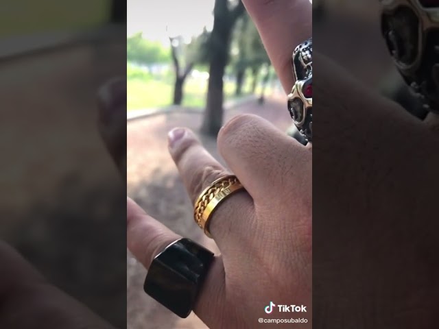 Vídeo relacionado con PROSTEEL Sello Grande Anillo Demonio Garra de Dragon Punk Rock, Anillo Titanio Ojos Malo Rojo, Metal Negro